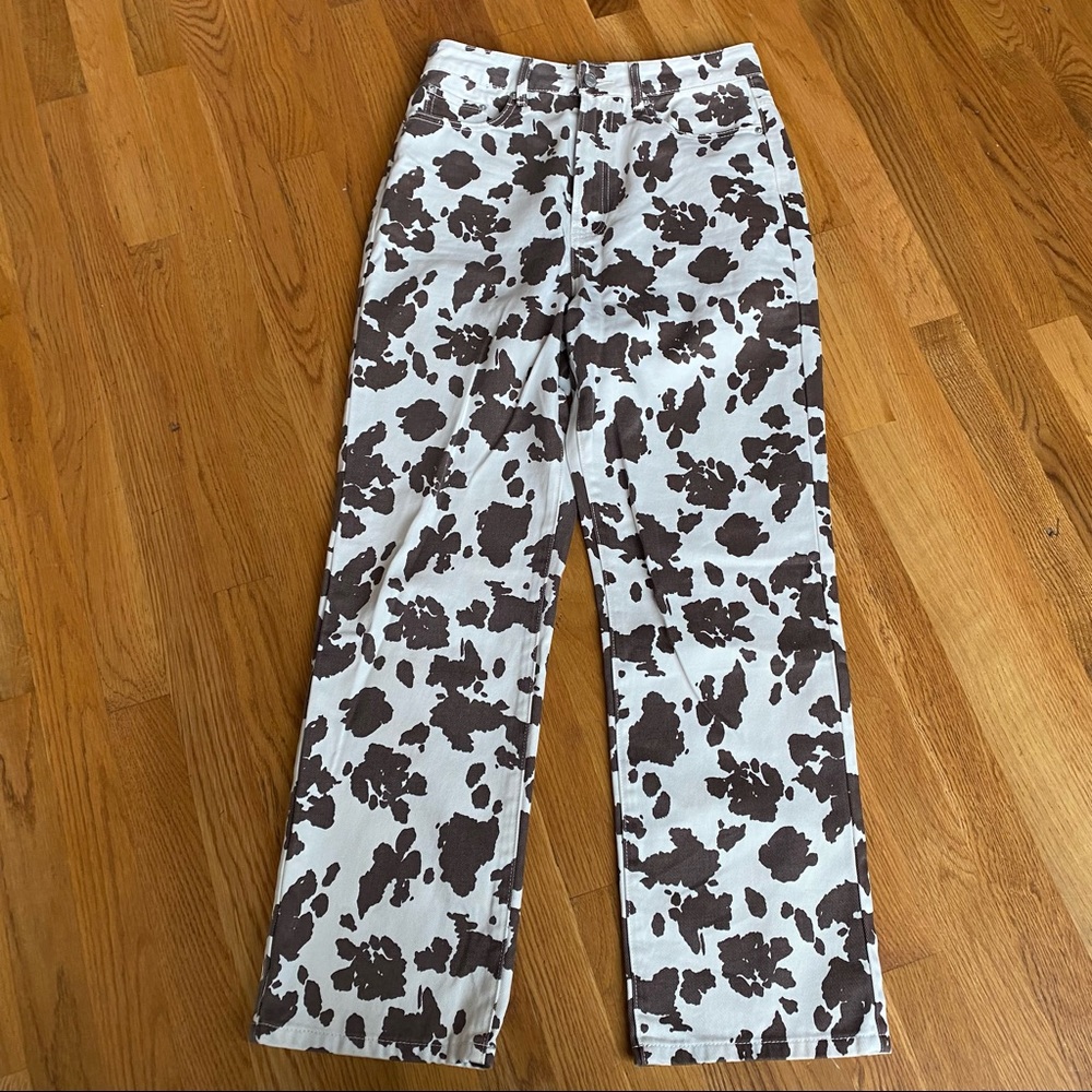 Glassons Brown Cow Print Straight Jeans. Fit true to size and worn once.